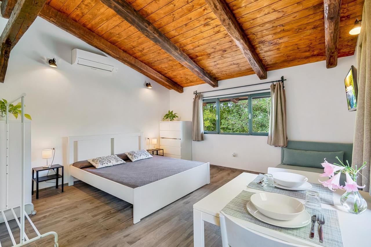 Ippotur Medieval Resort Castelnuovo Magra Kültér fotó