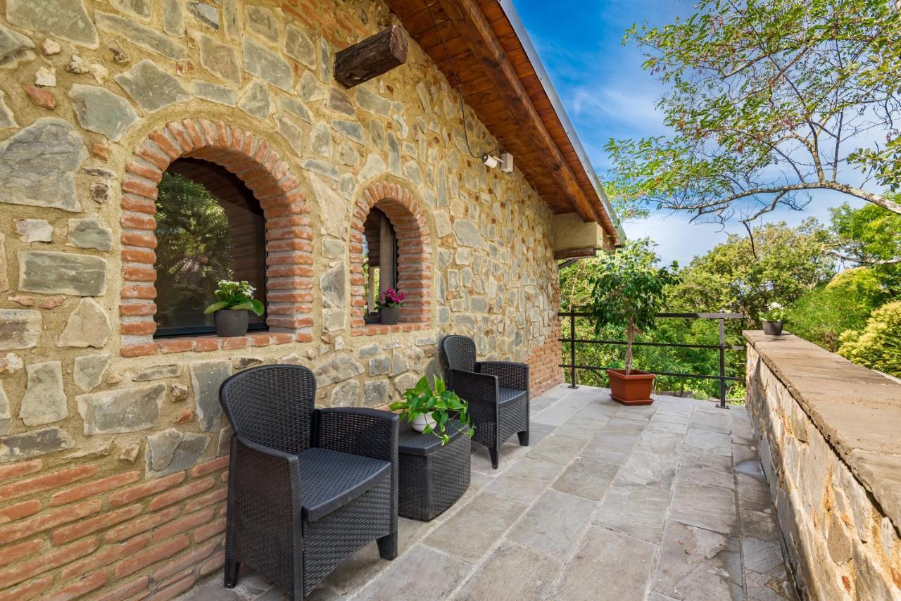Ippotur Medieval Resort Castelnuovo Magra Kültér fotó