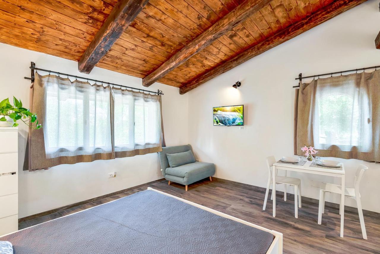Ippotur Medieval Resort Castelnuovo Magra Kültér fotó