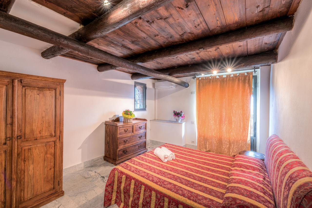 Ippotur Medieval Resort Castelnuovo Magra Kültér fotó