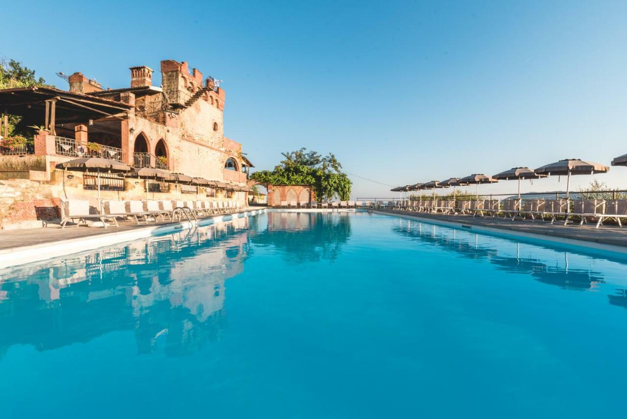 Ippotur Medieval Resort Castelnuovo Magra Kültér fotó